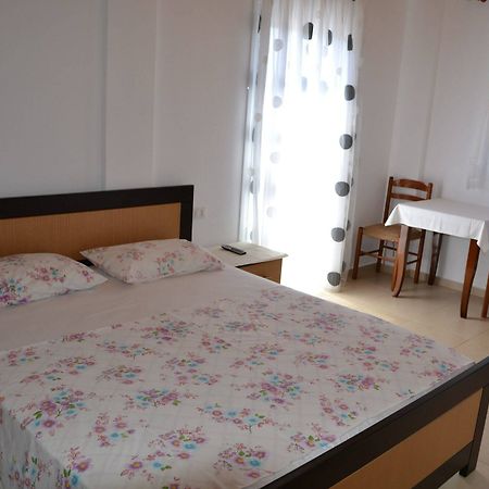 Bino Apartments Εξαμίλιο Εξωτερικό φωτογραφία